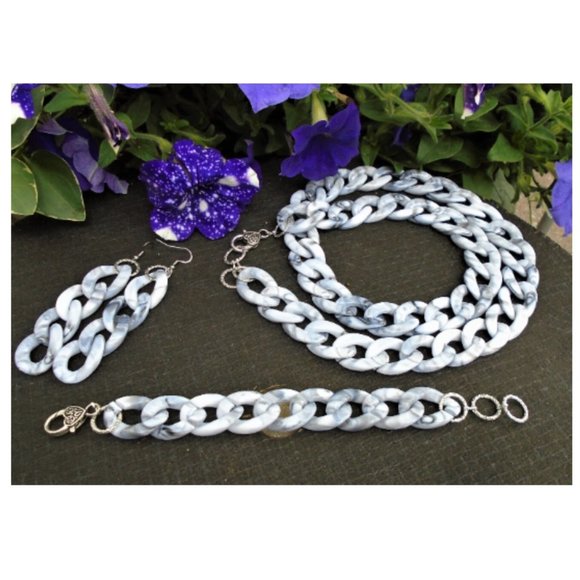 NWOT Big thick chunky Faux marble Acrylic necklace, earrings and bracelet set - Picture 1 of 5